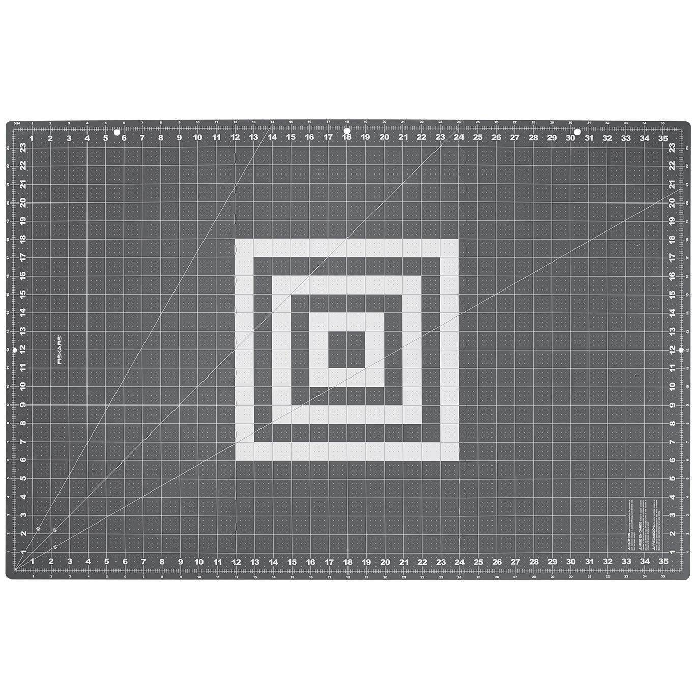 Fiskars Folding 24" x 36" Large Cutting Mat